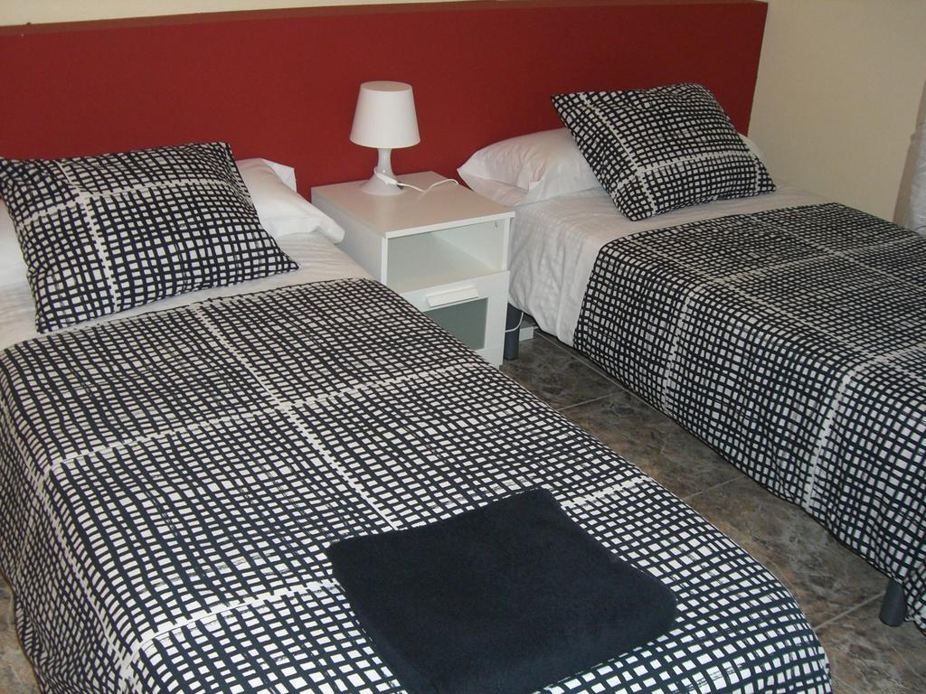 Pension Aqua Rooms Portomarin Eksteriør bilde
