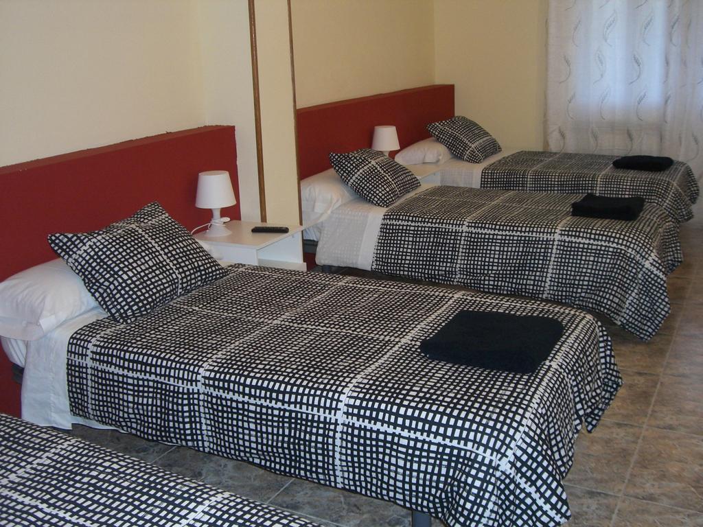Pension Aqua Rooms Portomarin Eksteriør bilde