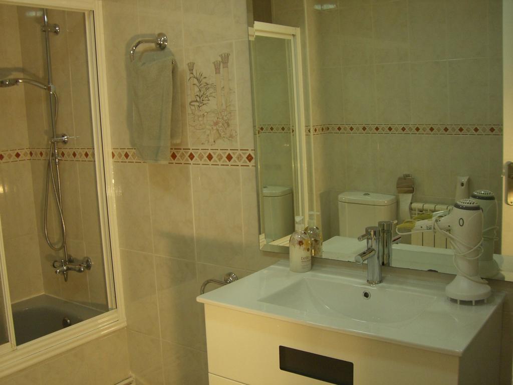 Pension Aqua Rooms Portomarin Eksteriør bilde